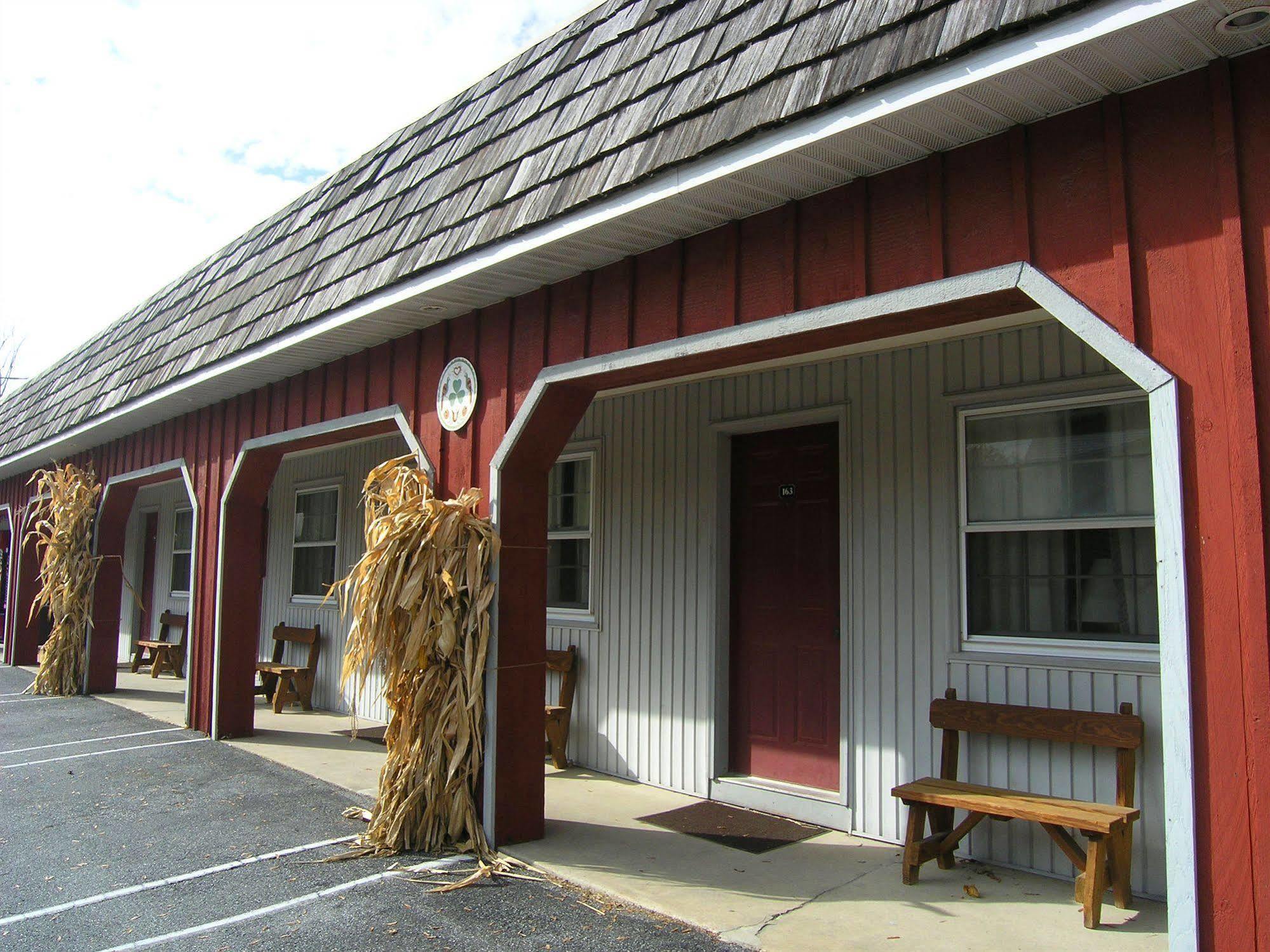 The Carriage House At Strasburg Hotell Exteriör bild