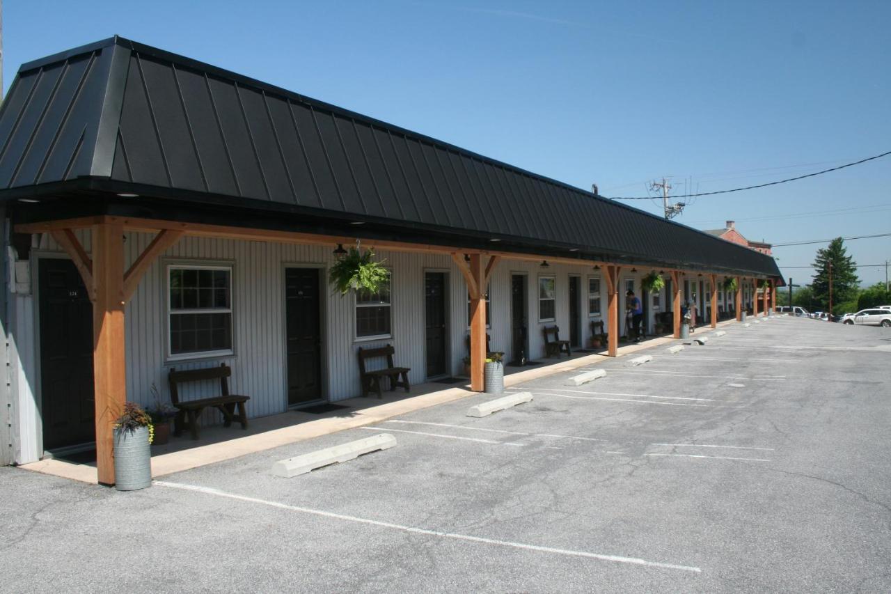 The Carriage House At Strasburg Hotell Exteriör bild